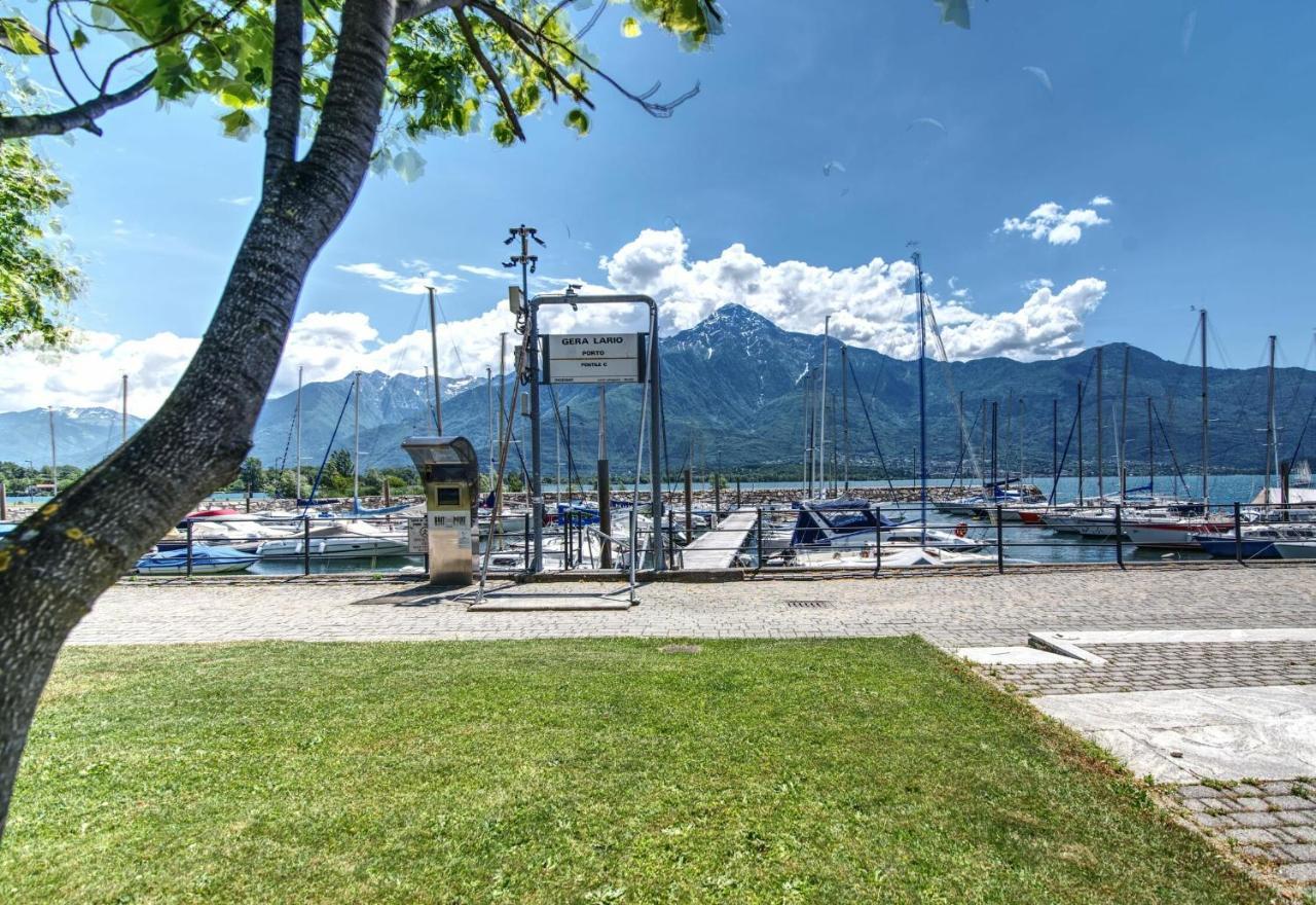 Yellow Lake View By Halldis Gera Lario Buitenkant foto